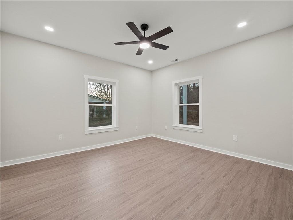 3 bedroom, 2 bathroom, 1,440 sq ft single family residence under contract at 130 E Railroad Avenue, Alto, GA 30510 — photo 8