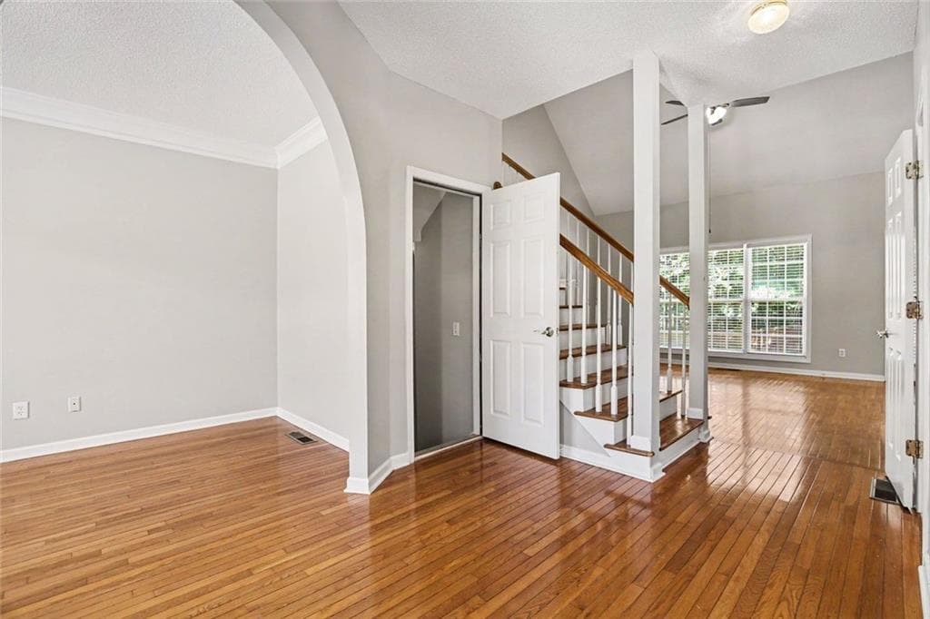 5 bedroom, 4 bathroom, 3,001 sq ft single family residence for sale at 165 Normandy Drive, Fayetteville, GA 30214 — photo 4