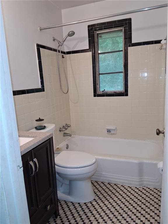 3 bedroom, 1 bathroom, 910 sq ft single family residence under contract at 633 Currie Drive, Forest Park, GA 30297 — photo 10