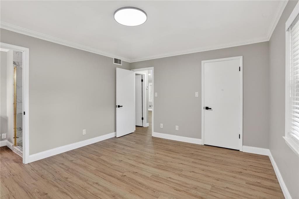 2 bedroom, 2 bathroom, 990 sq ft condominium for sale at 3510 Roswell Road E2, Atlanta, GA 30305 — photo 10