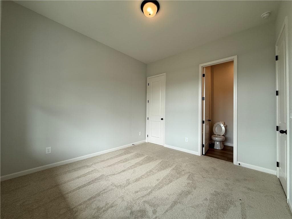 4 bedroom, 3 bathroom, 2,600 sq ft single family residence for rent at 3235 Willow Glade Trail, Lawrenceville, GA 30043 for $2,850 a month — photo 6