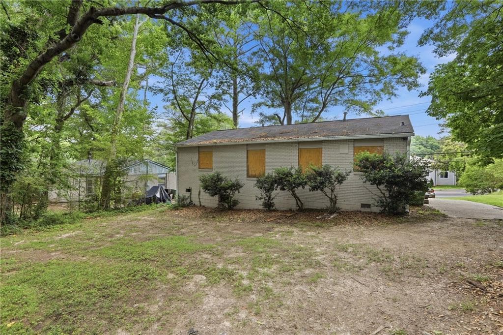 3 bedroom, 1 bathroom, 1,050 sq ft single family residence for sale at 312 Fairburn Road, Atlanta, GA 30331 — photo 3