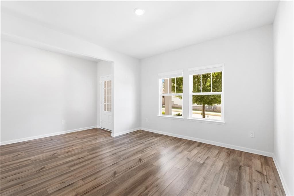 5 bedroom, 3 bathroom, 2,674 sq ft single family residence for sale at 4931 Silver Canoe Way, Lawrenceville, GA 30044 — photo 9