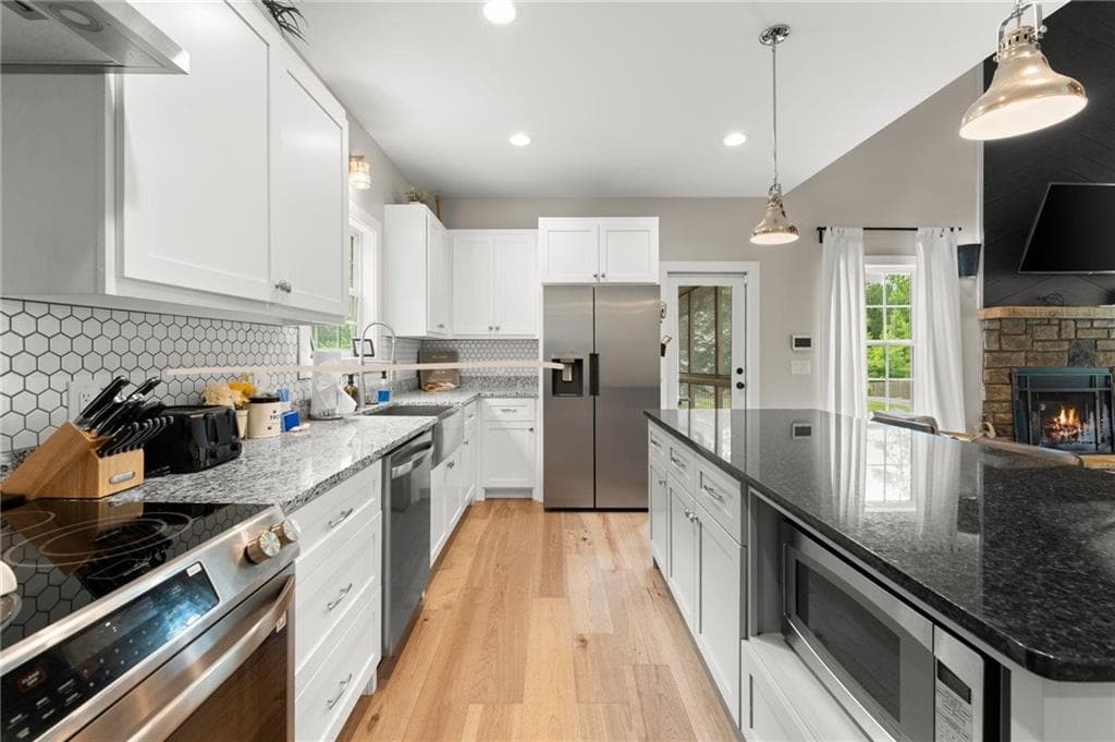 3 bedroom, 3 bathroom, 2,690 sq ft single family residence for sale at 1320 Preacher Campbell Road, Clarkesville, GA 30523 — photo 9