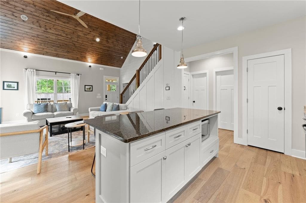 6 bedroom, 6 bathroom, 5,401 sq ft single family residence for sale at 1300/2 Preacher Campbell Road, Clarkesville, GA 30523 — photo 7