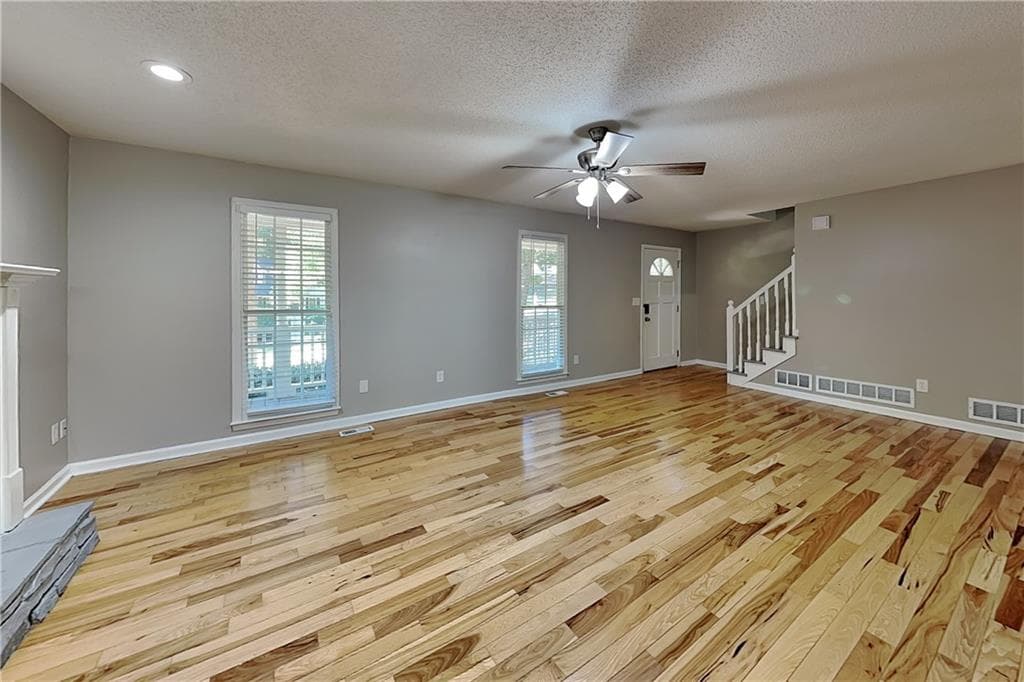 4 bedroom, 3 bathroom, 1,969 sq ft single family residence for rent at 339 Abbington Lane, Douglasville, GA 30134 for $2,090 a month — photo 3