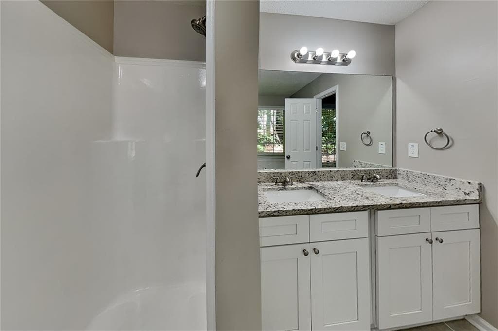 4 bedroom, 3 bathroom, 1,969 sq ft single family residence for rent at 339 Abbington Lane, Douglasville, GA 30134 for $2,090 a month — photo 8