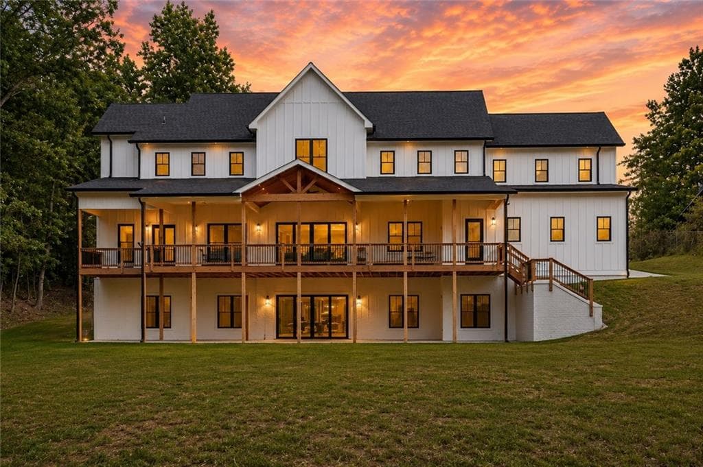 5 bedroom, 4 bathroom, 4,130 sq ft single family residence for sale at 3180 Lee Drive, Buford, GA 30518 — photo 2