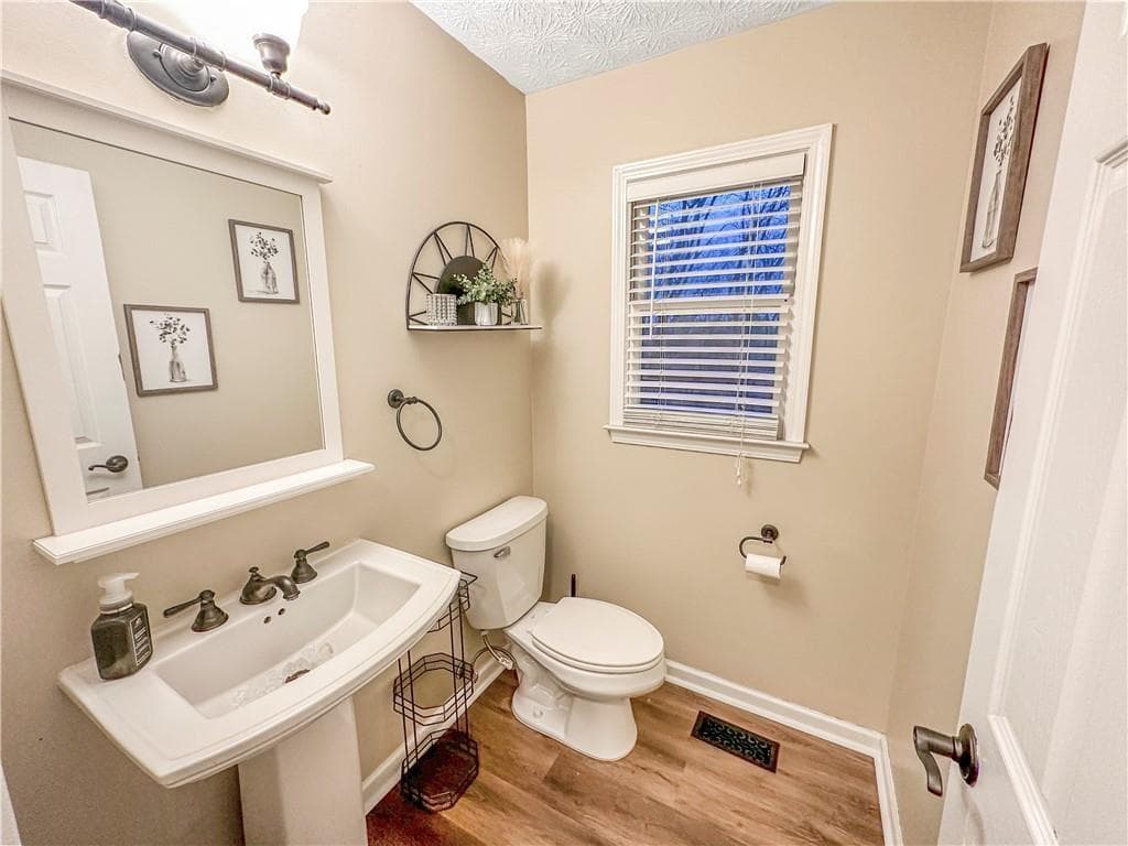 3 bedroom, 3 bathroom, 2,504 sq ft single family residence for sale at 199 Amberidge Drive, Cartersville, GA 30121 — photo 10