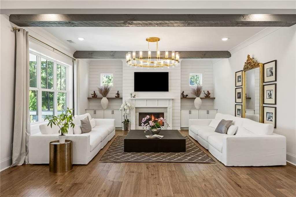 6 bedroom, 7 bathroom, 8,143 sq ft single family residence under contract at 15775 Bon Endriot Drive, Milton, GA 30004 — photo 3