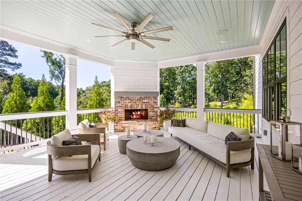 6 bedroom, 7 bathroom, 8,143 sq ft single family residence under contract at 15775 Bon Endriot Drive, Milton, GA 30004 — photo 4