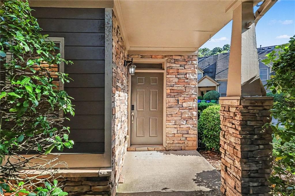 3 bedroom, 3 bathroom, 1,284 sq ft townhouse under contract at 1420 Village Creek Circle, Atlanta, GA 30316 — photo 2