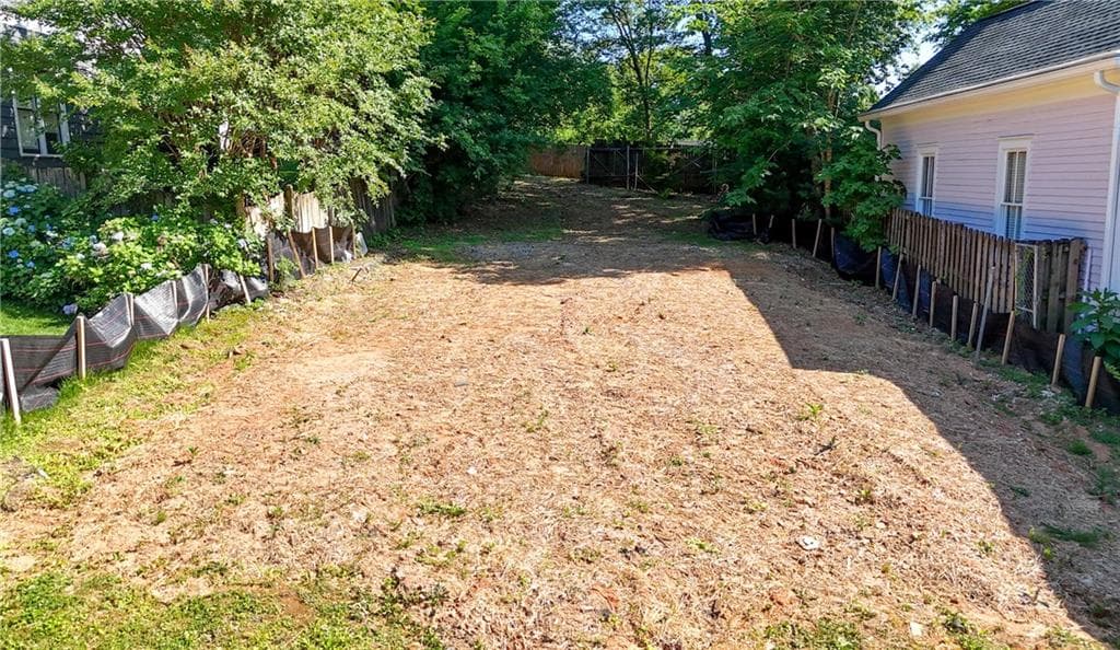 single family residence for sale at 255 SE Georgia Avenue, Atlanta, GA 30312 — photo 4