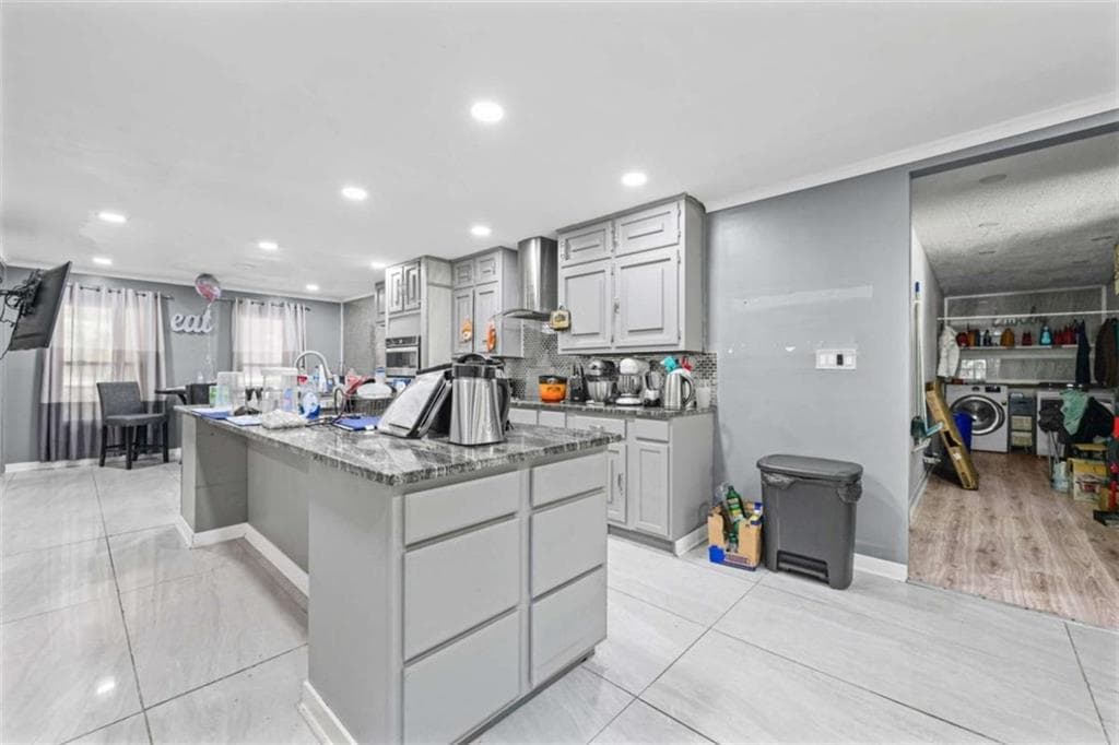 5 bedroom, 4 bathroom, 3,265 sq ft single family residence for sale at 488 Allana Court, Stone Mountain, GA 30087 — photo 5