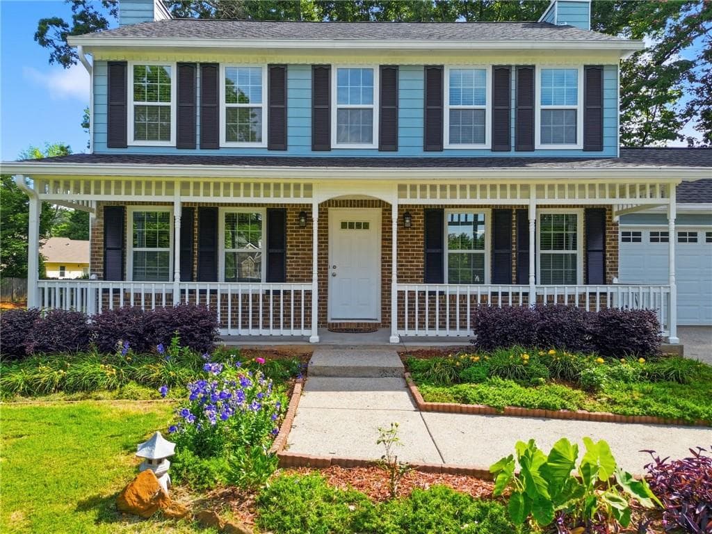 3 bedroom, 3 bathroom, 1,536 sq ft single family residence for sale at 4231 Creek Hollow Way, Duluth, GA 30096 — photo 3