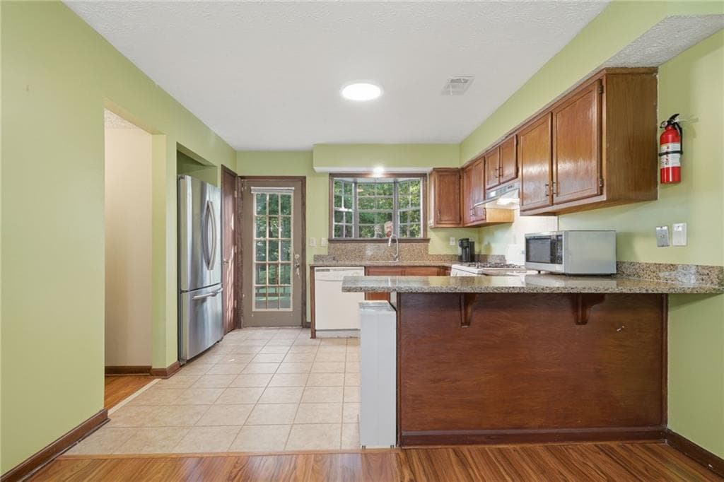 3 bedroom, 3 bathroom, 1,536 sq ft single family residence for sale at 4231 Creek Hollow Way, Duluth, GA 30096 — photo 8