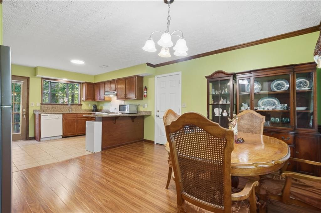 3 bedroom, 3 bathroom, 1,536 sq ft single family residence for sale at 4231 Creek Hollow Way, Duluth, GA 30096 — photo 7
