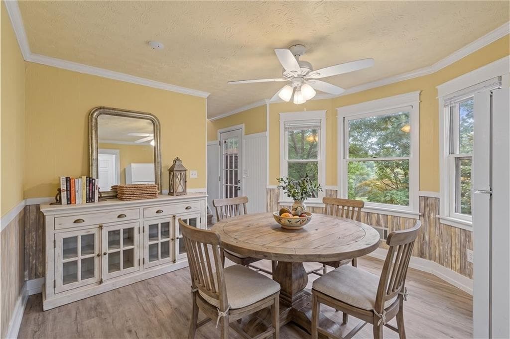 4 bedroom, 4 bathroom, 3,389 sq ft single family residence for sale at 3191 Limrick Lane, Snellville, GA 30039 — photo 3