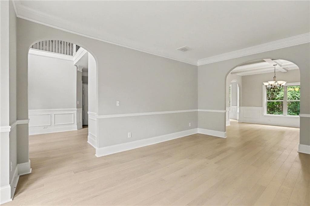 4 bedroom, 3 bathroom, 3,306 sq ft single family residence under contract at 7985 Snapwell Drive, Fairburn, GA 30213 — photo 5