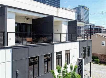 3 bedroom, 4 bathroom, 2,640 sq ft townhouse for sale at 223 16th Street 6, Atlanta, GA 30363 — photo 2