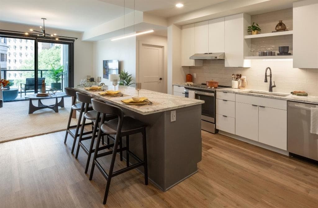 1 bedroom, 1 bathroom, 873 sq ft apartment for rent at 1441 Peachtree Street 1005, Atlanta, GA 30309 for $2,649 a month — photo 5