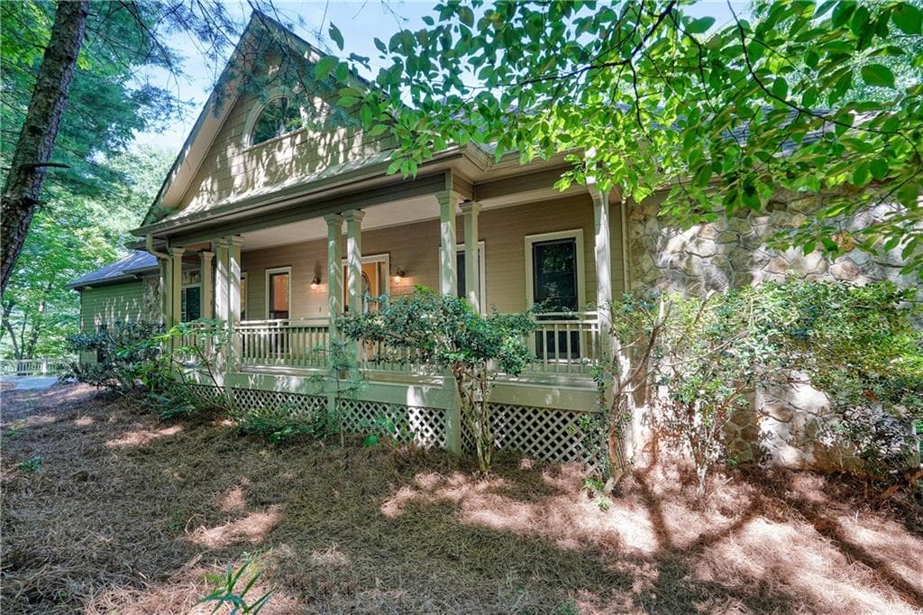 3 bedroom, 3 bathroom, 3,650 sq ft single family residence under contract at 309 Summit Drive, Big Canoe, GA 30143