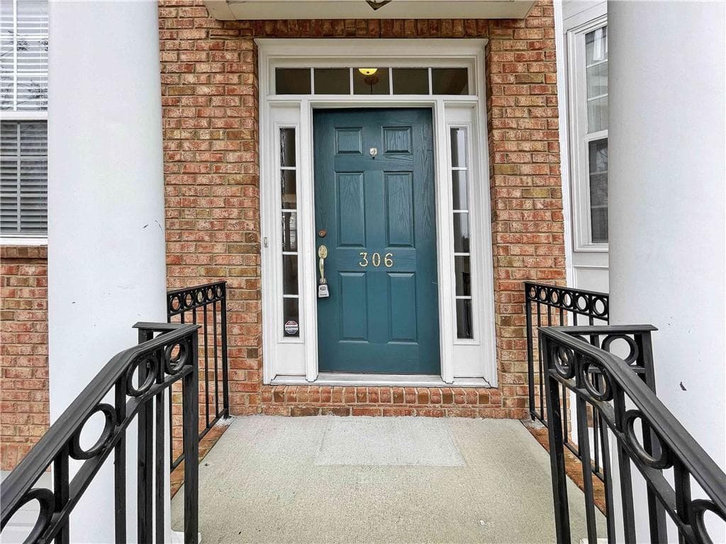 3 bedroom, 3 bathroom, 1,929 sq ft townhouse for rent at 306 Mony Stone Court, Smyrna, GA 30082 for $2,399 a month — photo 2