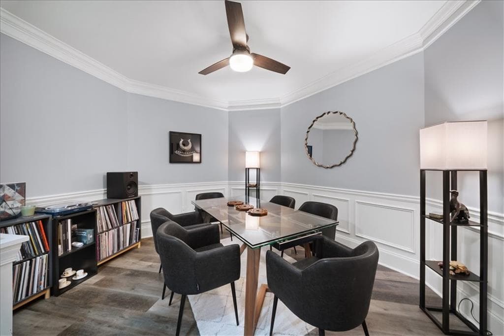 2 bedroom, 2 bathroom, 1,250 sq ft condominium for sale at 4100 Paces Walk 1101, Atlanta, GA 30339 — photo 4