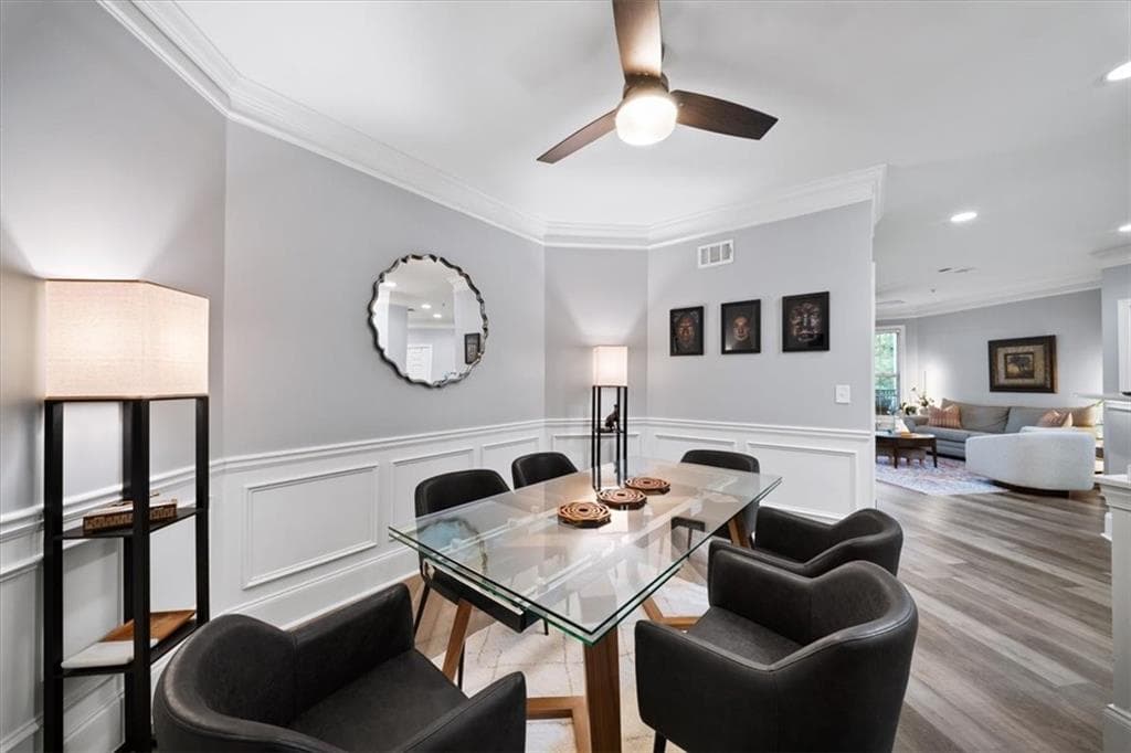 2 bedroom, 2 bathroom, 1,250 sq ft condominium for sale at 4100 Paces Walk 1101, Atlanta, GA 30339 — photo 5