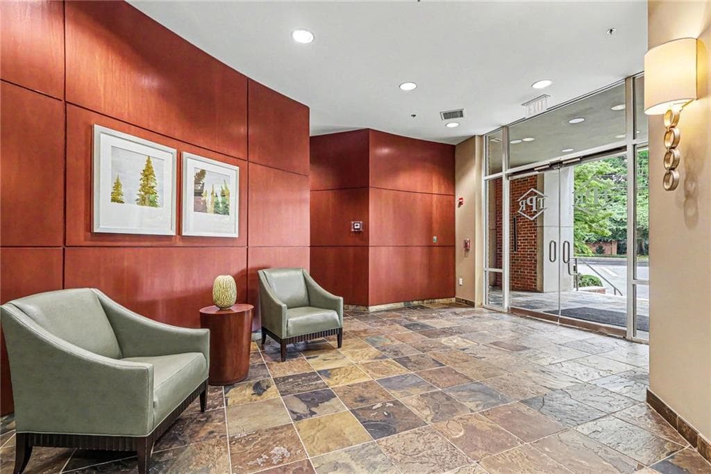 2 bedroom, 3 bathroom, 1,509 sq ft condominium for sale at 2626 Peachtree Road 205, Atlanta, GA 30305 — photo 4