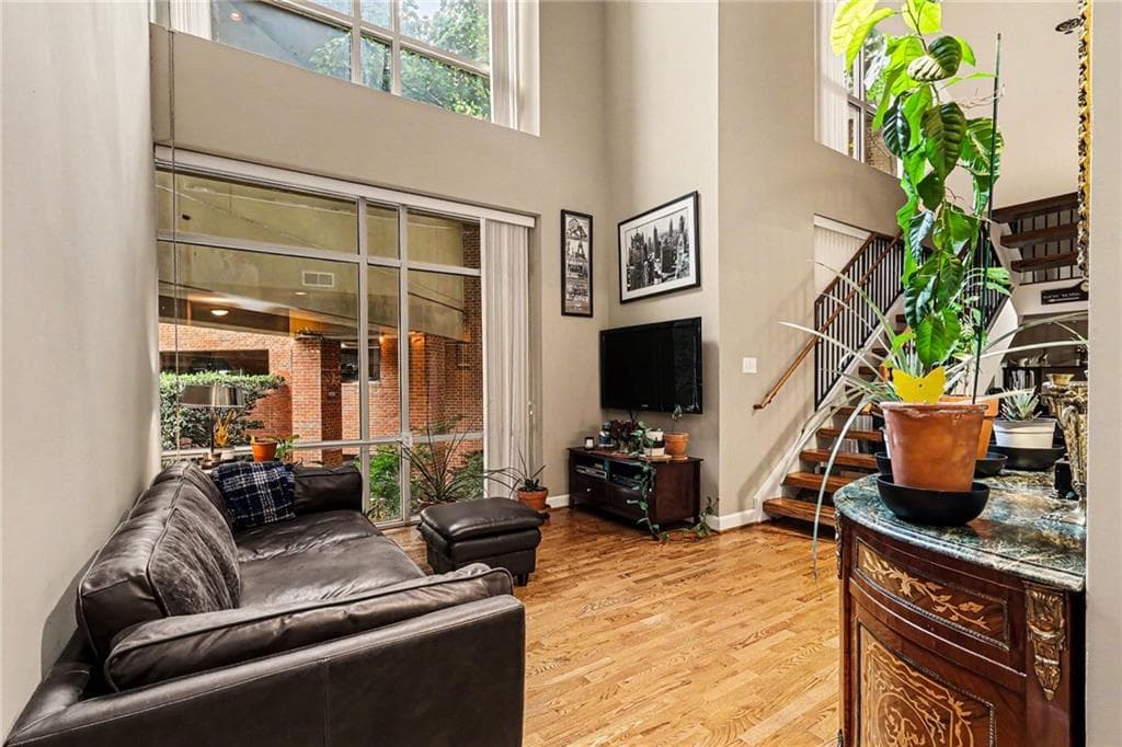 2 bedroom, 3 bathroom, 1,509 sq ft condominium for sale at 2626 Peachtree Road 205, Atlanta, GA 30305 — photo 7