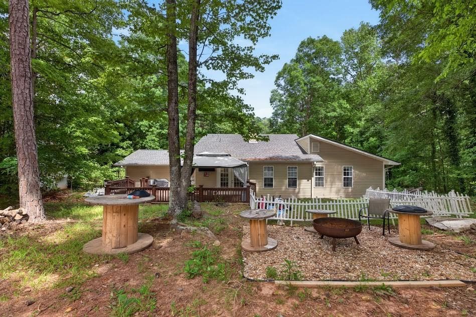 3 bedroom, 2 bathroom, 1,384 sq ft single family residence for sale at 4158 Berkshire Court, Villa Rica, GA 30180 — photo 9