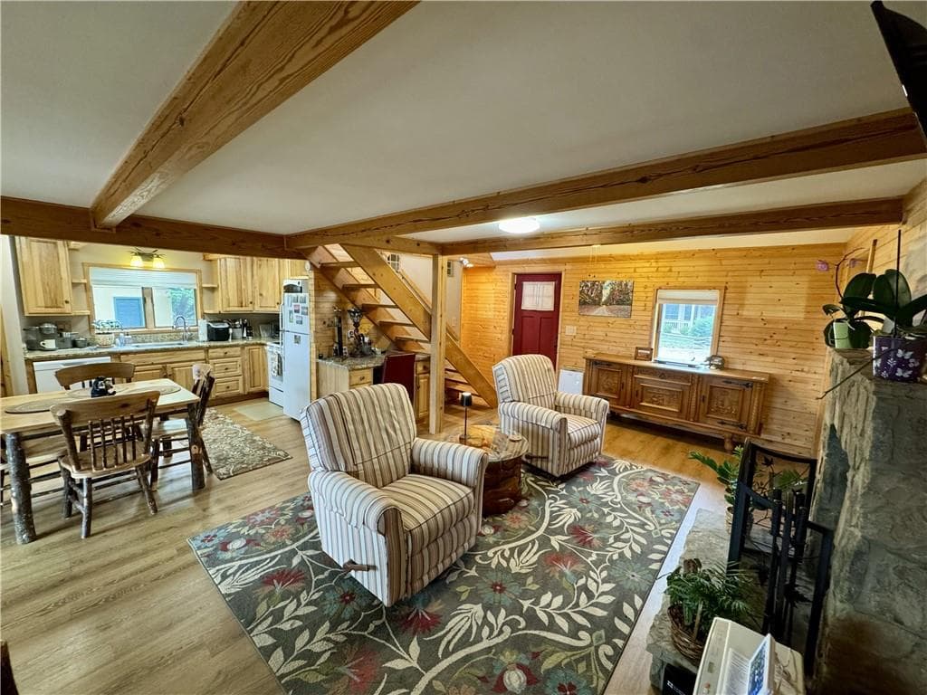 2 bedroom, 2 bathroom, 1,475 sq ft single family residence under contract at 1129 Eagle Ridge Road, Dawsonville, GA 30534 — photo 6