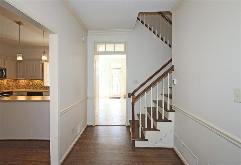 3 bedroom, 4 bathroom, 2,857 sq ft townhouse for sale at 128 River Ridge Lane, Roswell, GA 30075 — photo 6