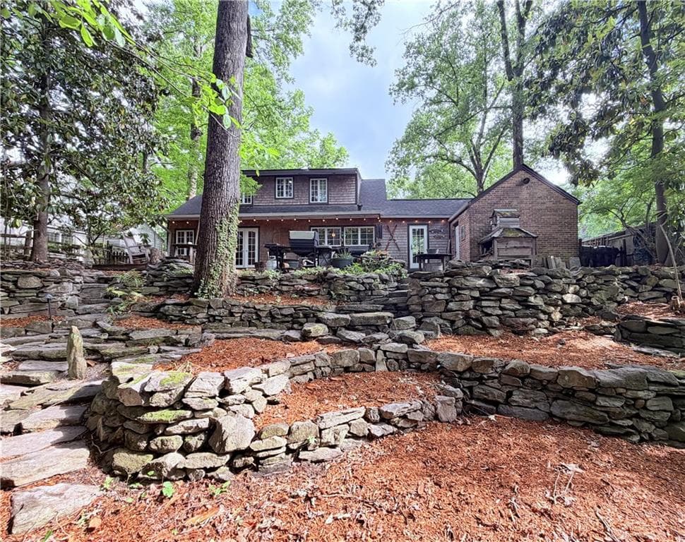 3 bedroom, 1 bathroom, 2,603 sq ft single family residence for sale at 260 BEVERLY Road, Atlanta, GA 30309 — photo 5
