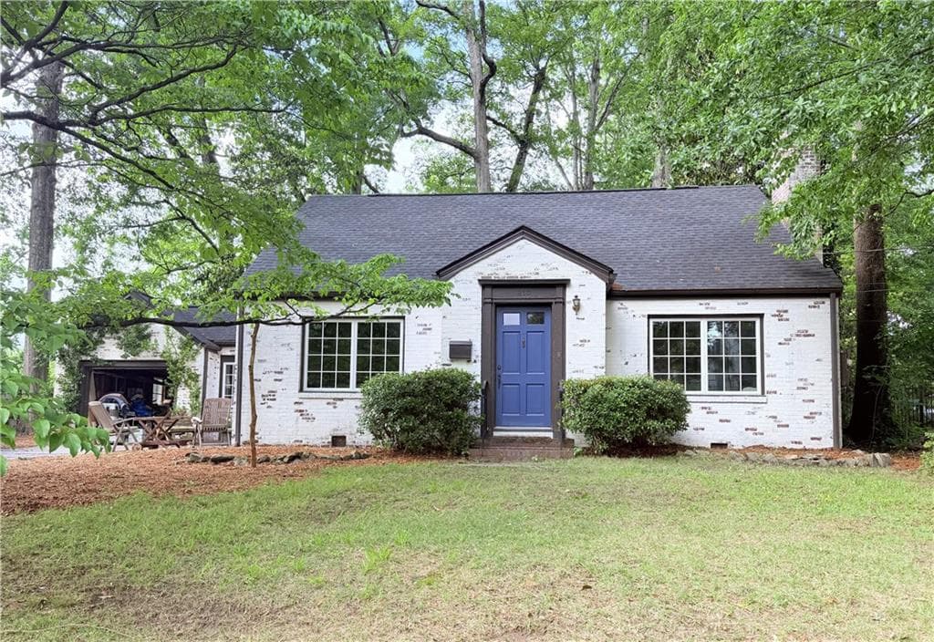 3 bedroom, 1 bathroom, 2,603 sq ft single family residence for sale at 260 BEVERLY Road, Atlanta, GA 30309 — photo 1 of 32