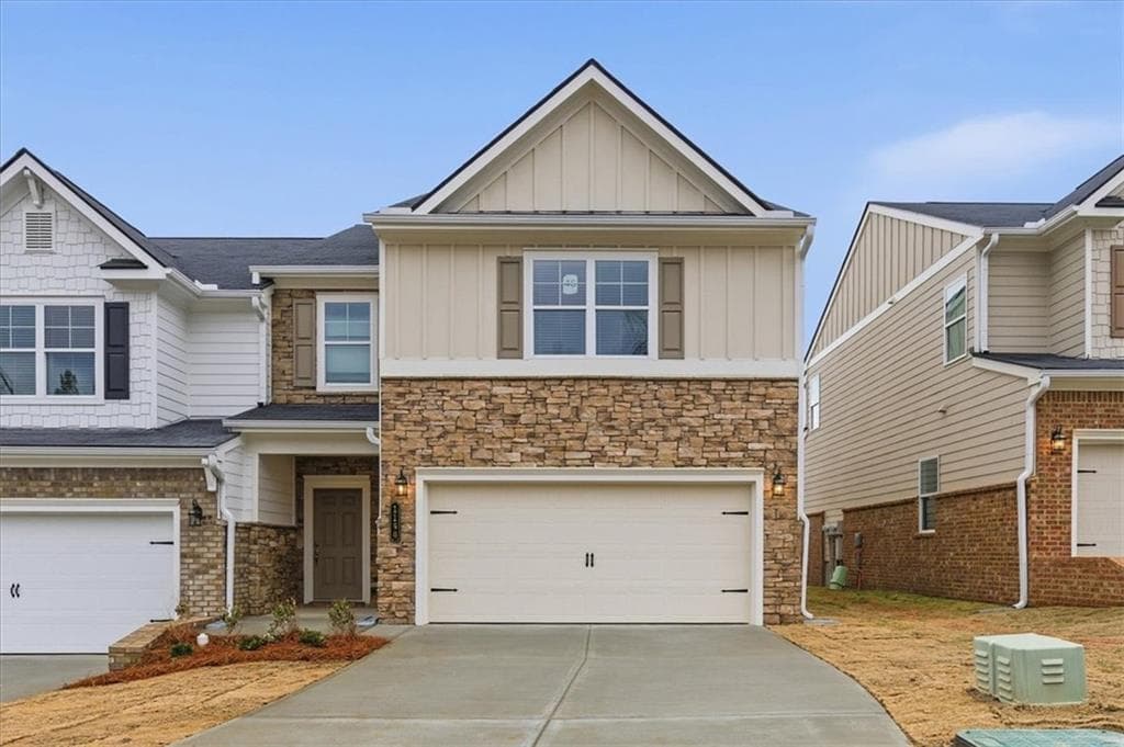 3 bedroom, 3 bathroom, 2,029 sq ft townhouse for sale at 1190 PARK CENTER Circle, Austell, GA 30168
