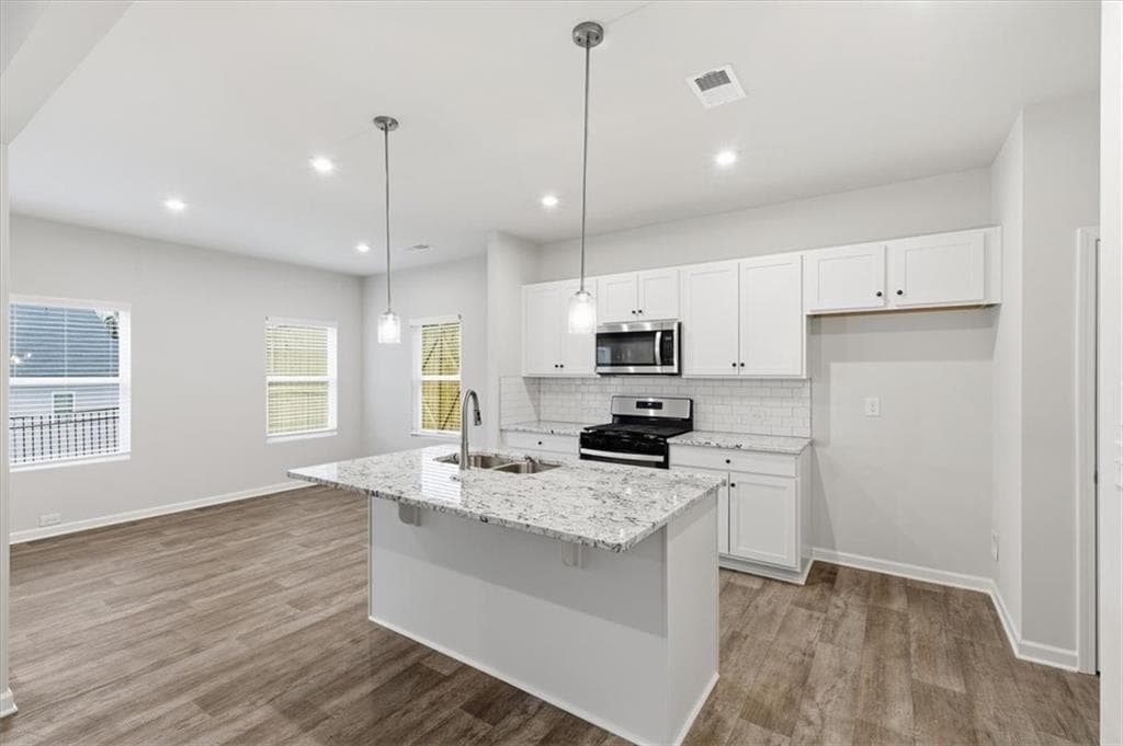 3 bedroom, 3 bathroom, 2,029 sq ft townhouse for sale at 1190 PARK CENTER Circle, Austell, GA 30168 — photo 8