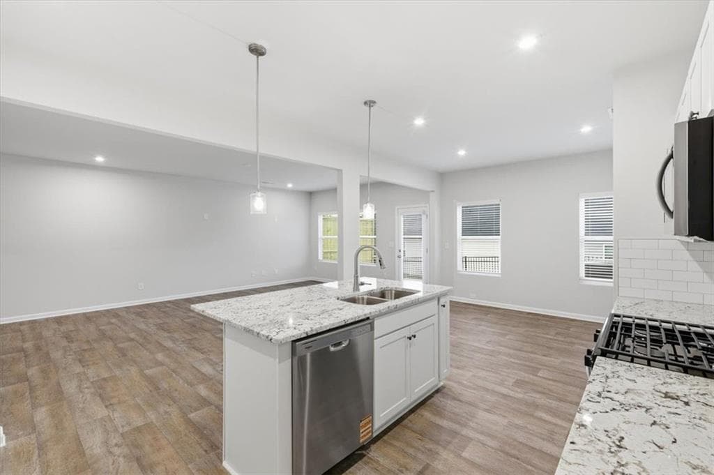 3 bedroom, 3 bathroom, 2,029 sq ft townhouse for sale at 1190 PARK CENTER Circle, Austell, GA 30168 — photo 7