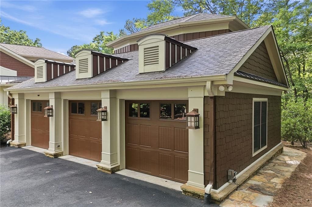 5 bedroom, 5 bathroom, 5,382 sq ft single family residence under contract at 549 Petit Ridge Drive, Big Canoe, GA 30143 — photo 4