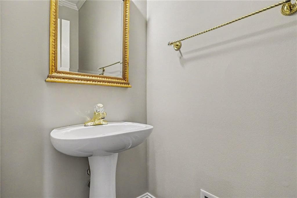 5 bedroom, 5 bathroom, 3,073 sq ft single family residence for sale at 1120 Longcreek Pointe, Alpharetta, GA 30005 — photo 10