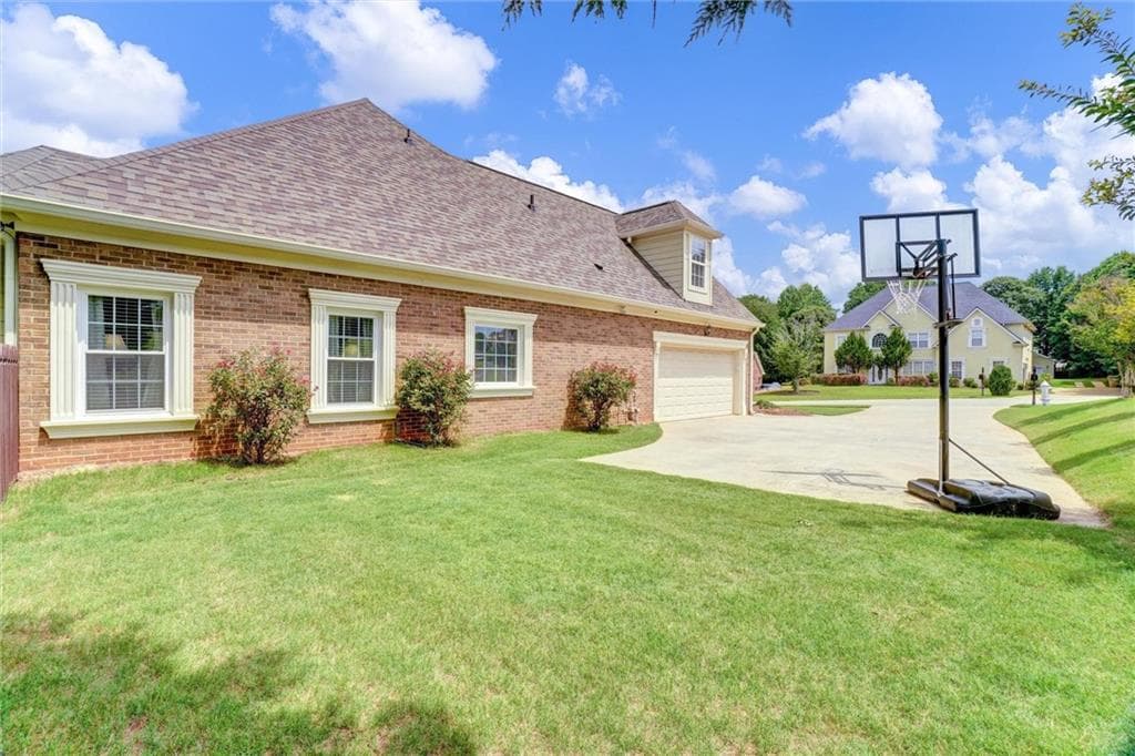 4 bedroom, 4 bathroom, 2,915 sq ft single family residence under contract at 5813 Coles Court, Buford, GA 30518 — photo 5