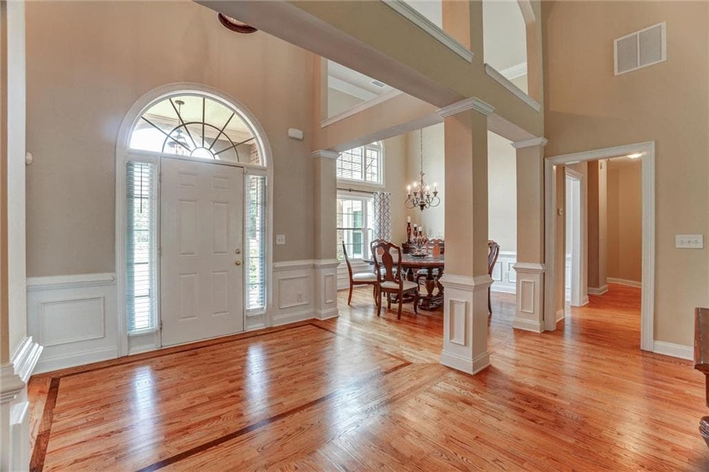 4 bedroom, 4 bathroom, 2,915 sq ft single family residence under contract at 5813 Coles Court, Buford, GA 30518 — photo 6