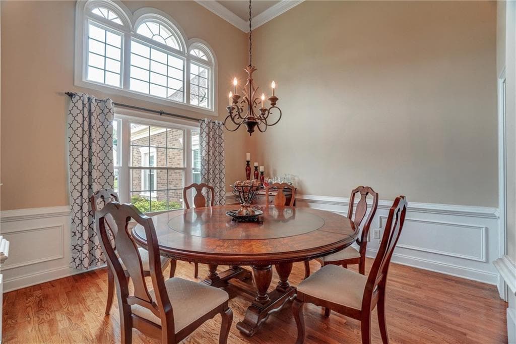 4 bedroom, 4 bathroom, 2,915 sq ft single family residence under contract at 5813 Coles Court, Buford, GA 30518 — photo 8