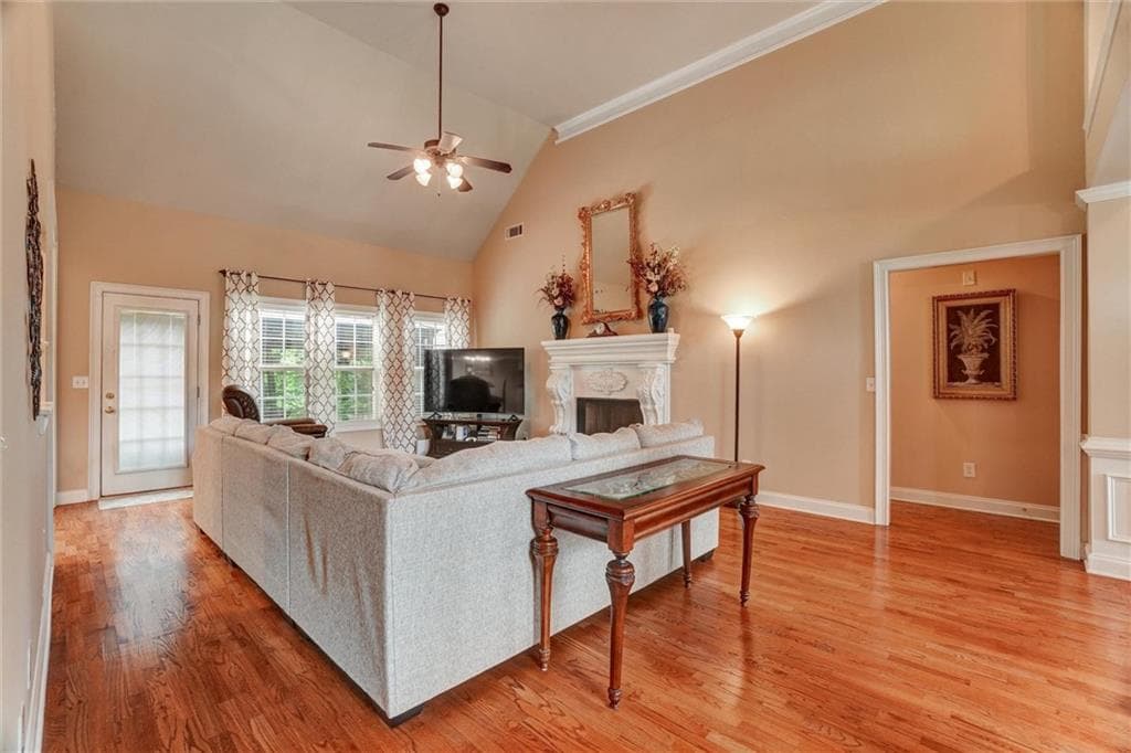 4 bedroom, 4 bathroom, 2,915 sq ft single family residence under contract at 5813 Coles Court, Buford, GA 30518 — photo 9