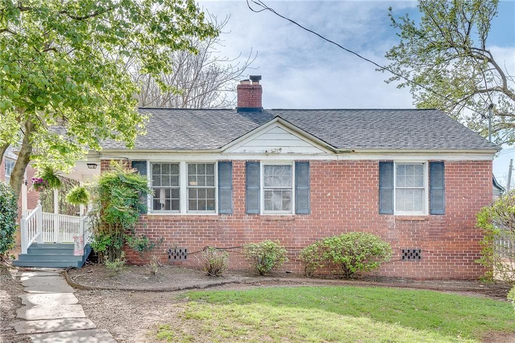 2 bedroom, 1 bathroom single family residence for rent at 388 Ashley Avenue, Atlanta, GA 30312 for $2,500 a month — photo 2