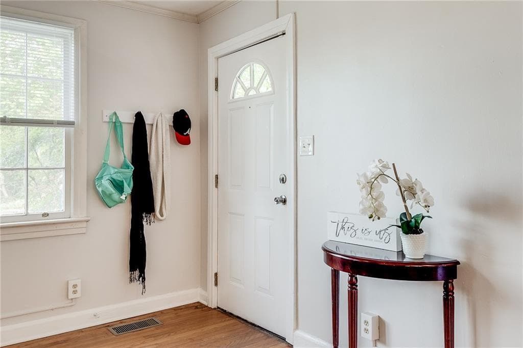 2 bedroom, 1 bathroom single family residence for rent at 388 Ashley Avenue, Atlanta, GA 30312 for $2,500 a month — photo 6