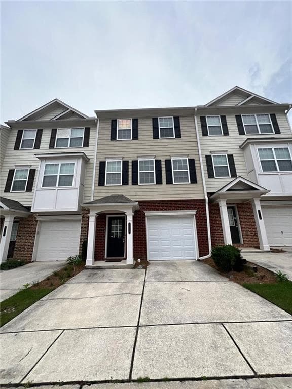 3 bedroom, 3 bathroom, 1,860 sq ft townhouse for rent at 6877 Slate Stone Way, Mableton, GA 30126 for $2,200 a month — photo 1 of 15