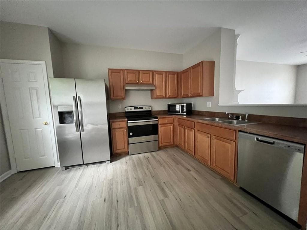 3 bedroom, 3 bathroom, 1,860 sq ft townhouse for rent at 6877 Slate Stone Way, Mableton, GA 30126 for $2,200 a month — photo 8