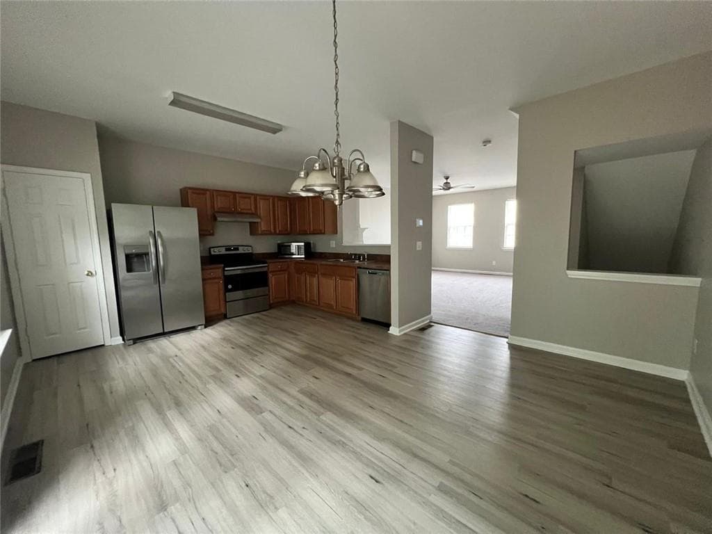3 bedroom, 3 bathroom, 1,860 sq ft townhouse for rent at 6877 Slate Stone Way, Mableton, GA 30126 for $2,200 a month — photo 9